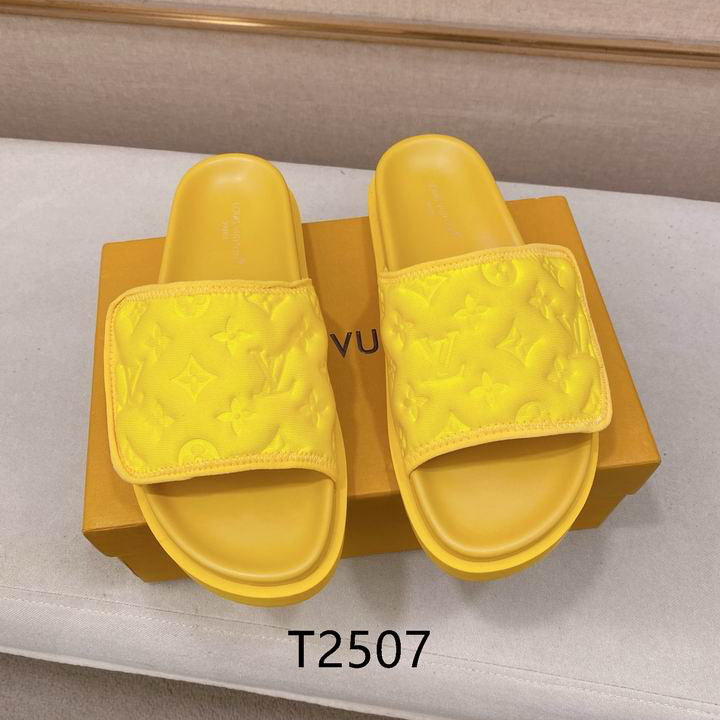 Monogram Summer Slides