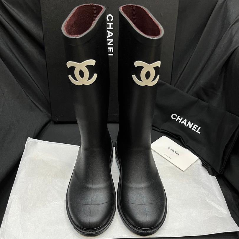 Viral Rubber Boots