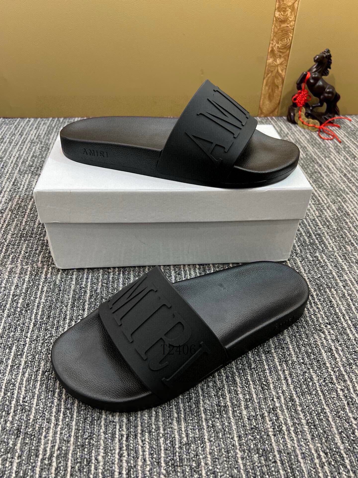 Amore Slides