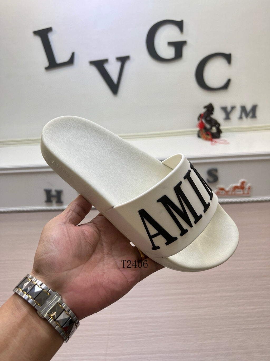 Amore Slides