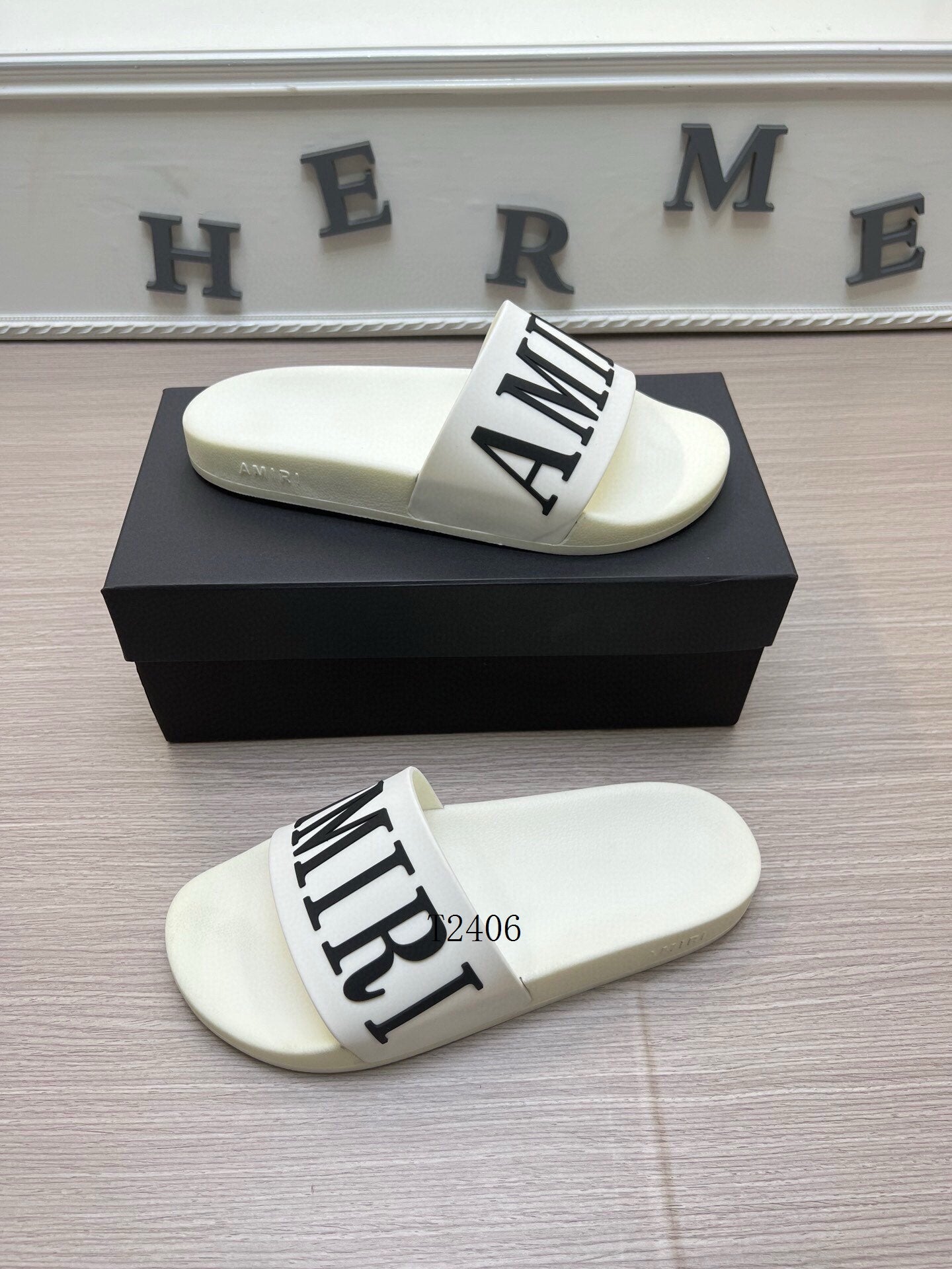 Amore Slides