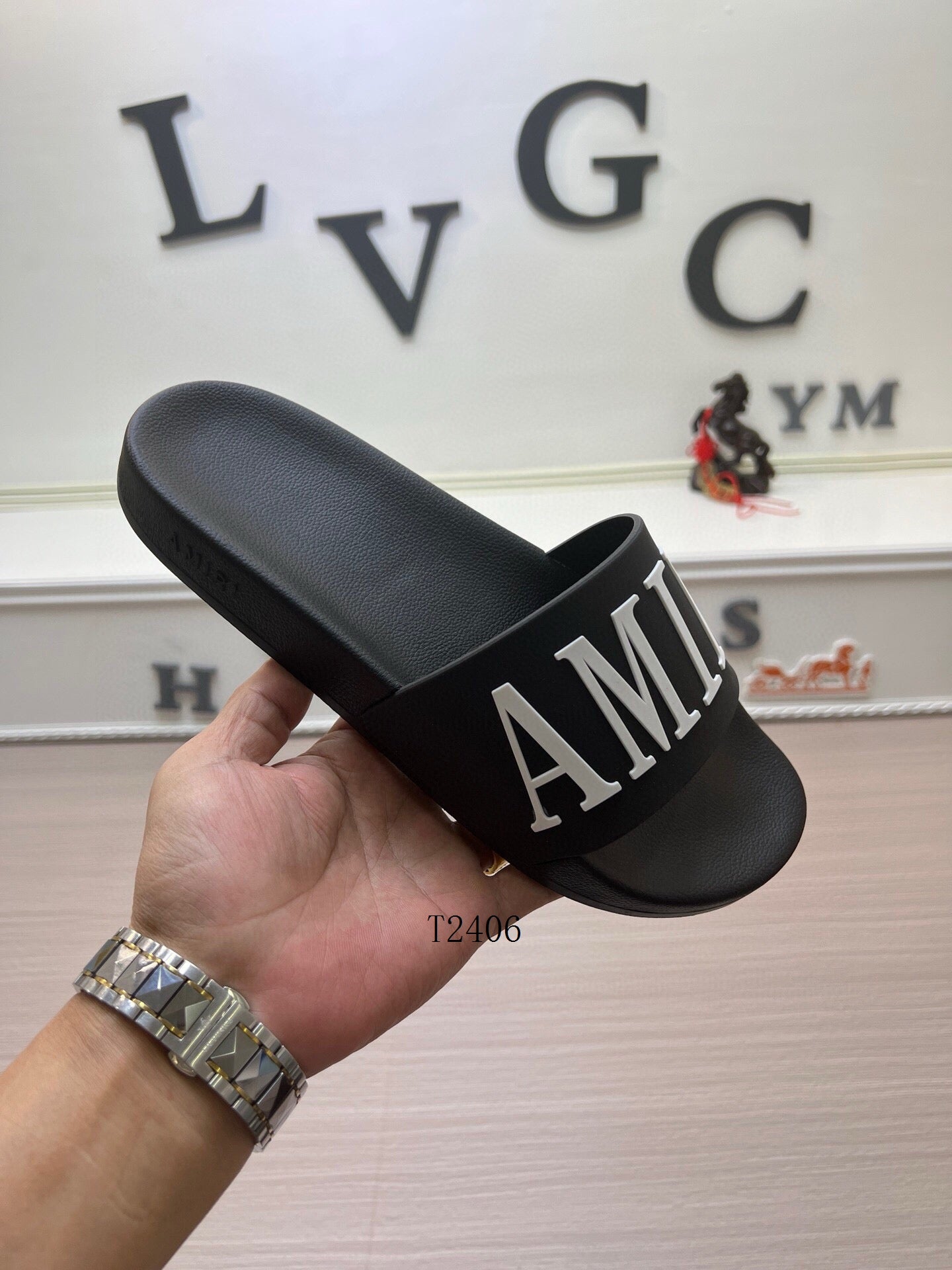 Amore Slides