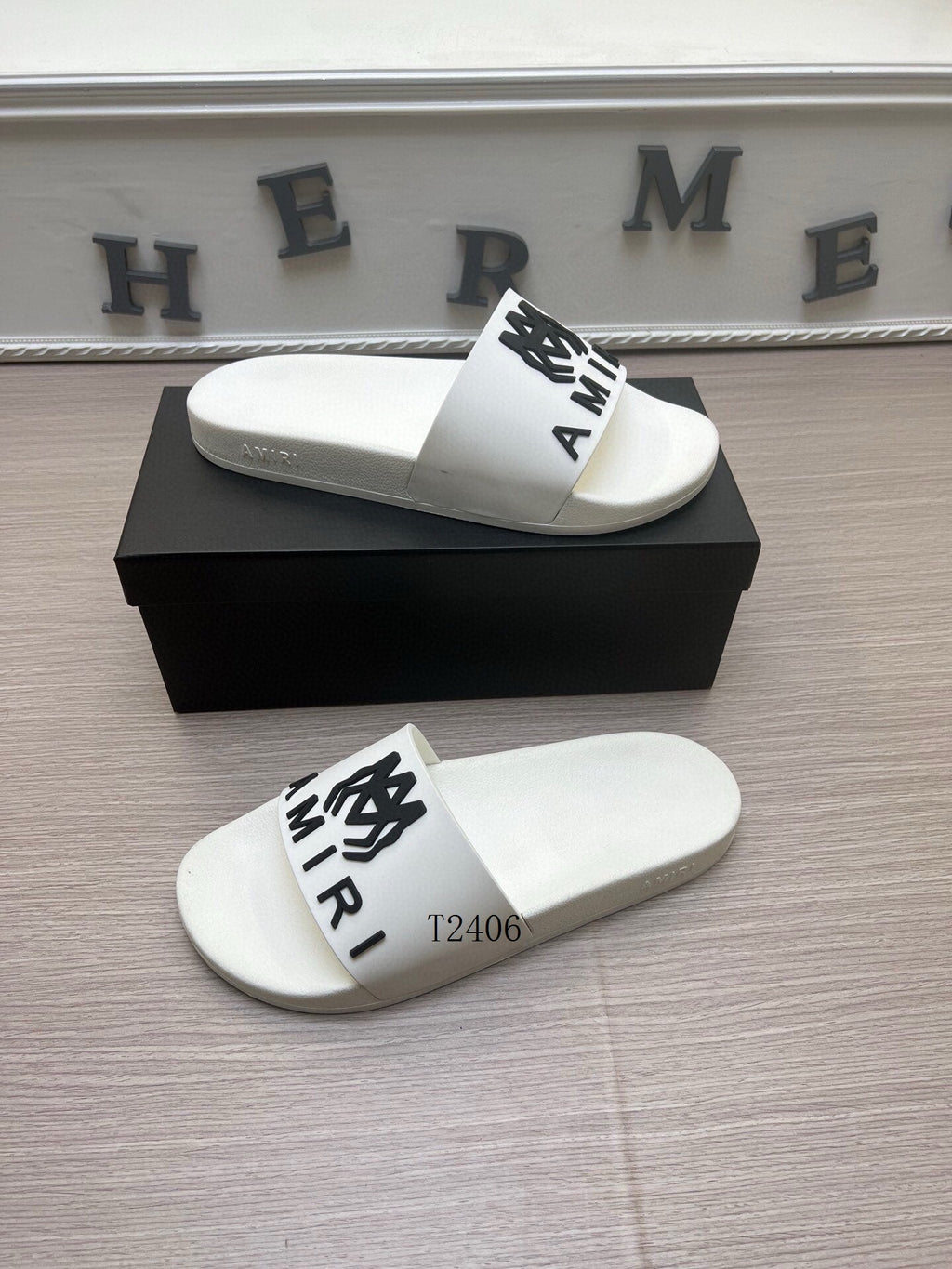 Amore Slides