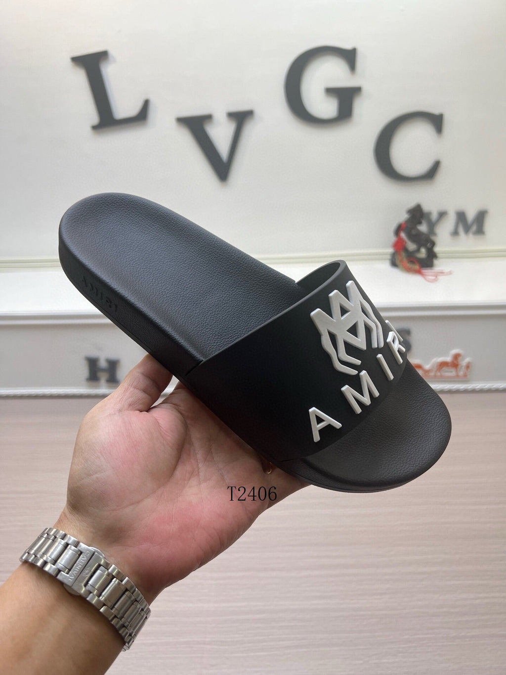 Amore Slides