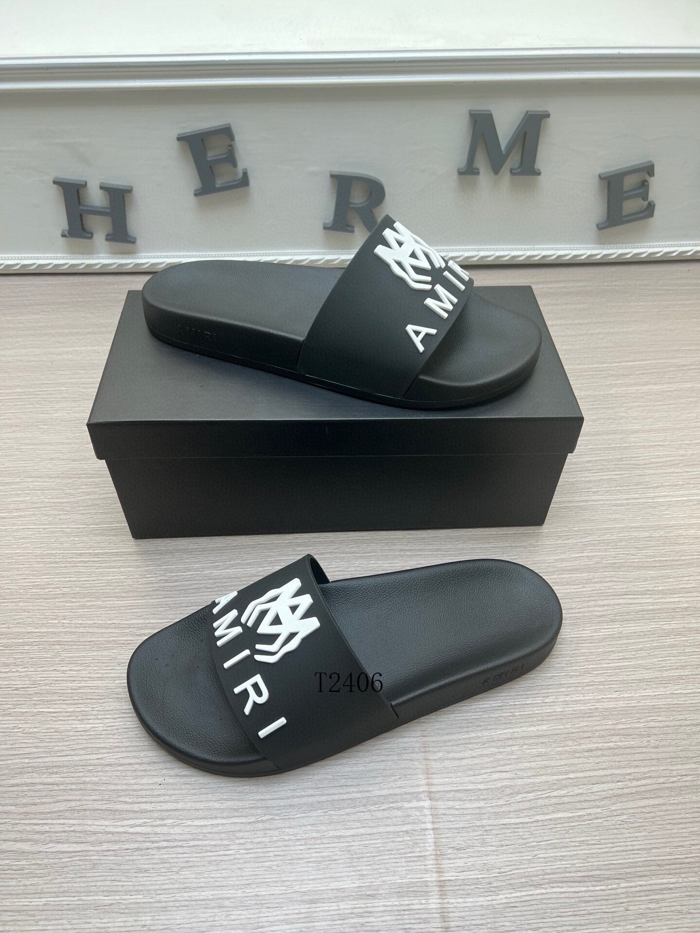 Amore Slides