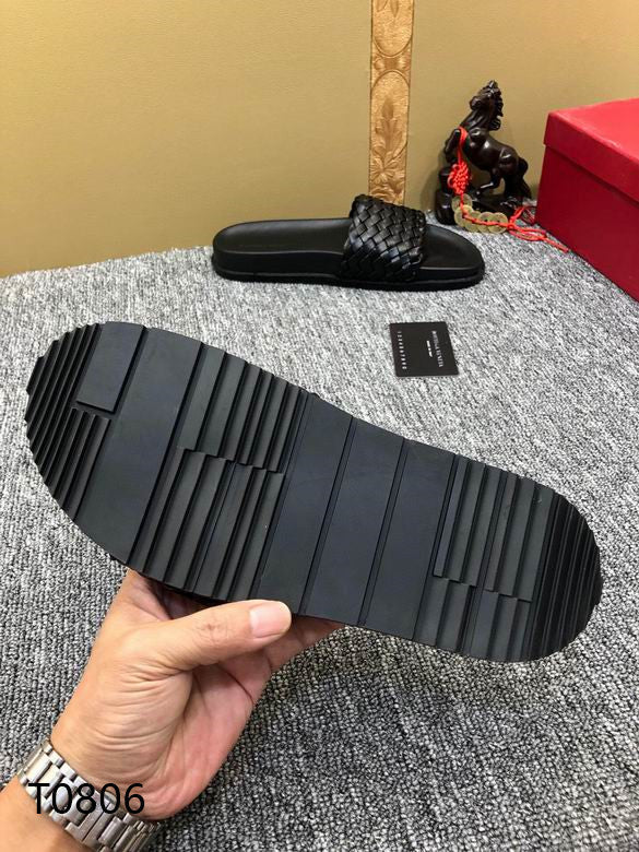 Bott Iconic Slides