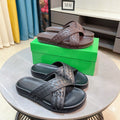 Bott Iconic Slides