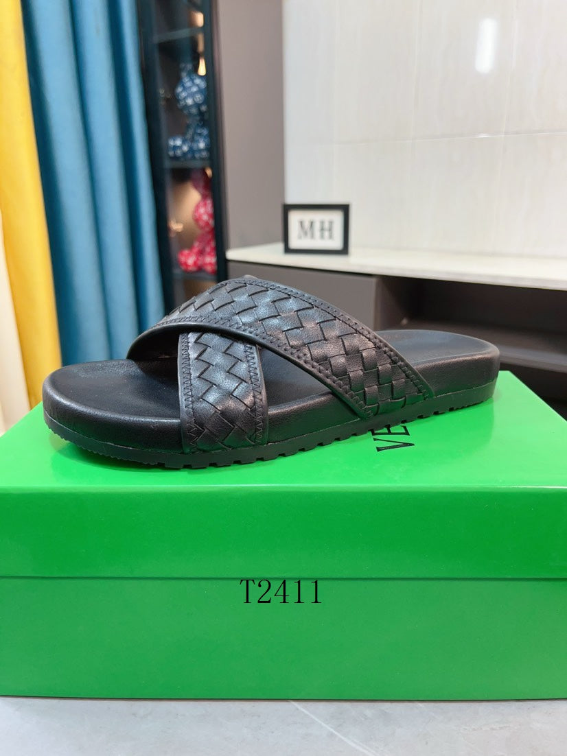 Bott Iconic Slides