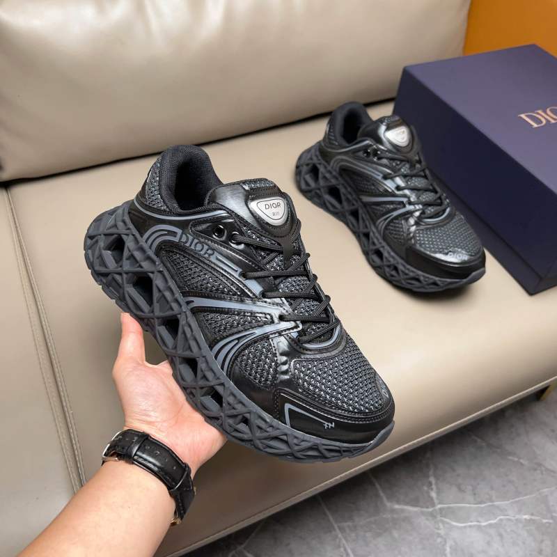 Premium Tech-Runner Sneakers
