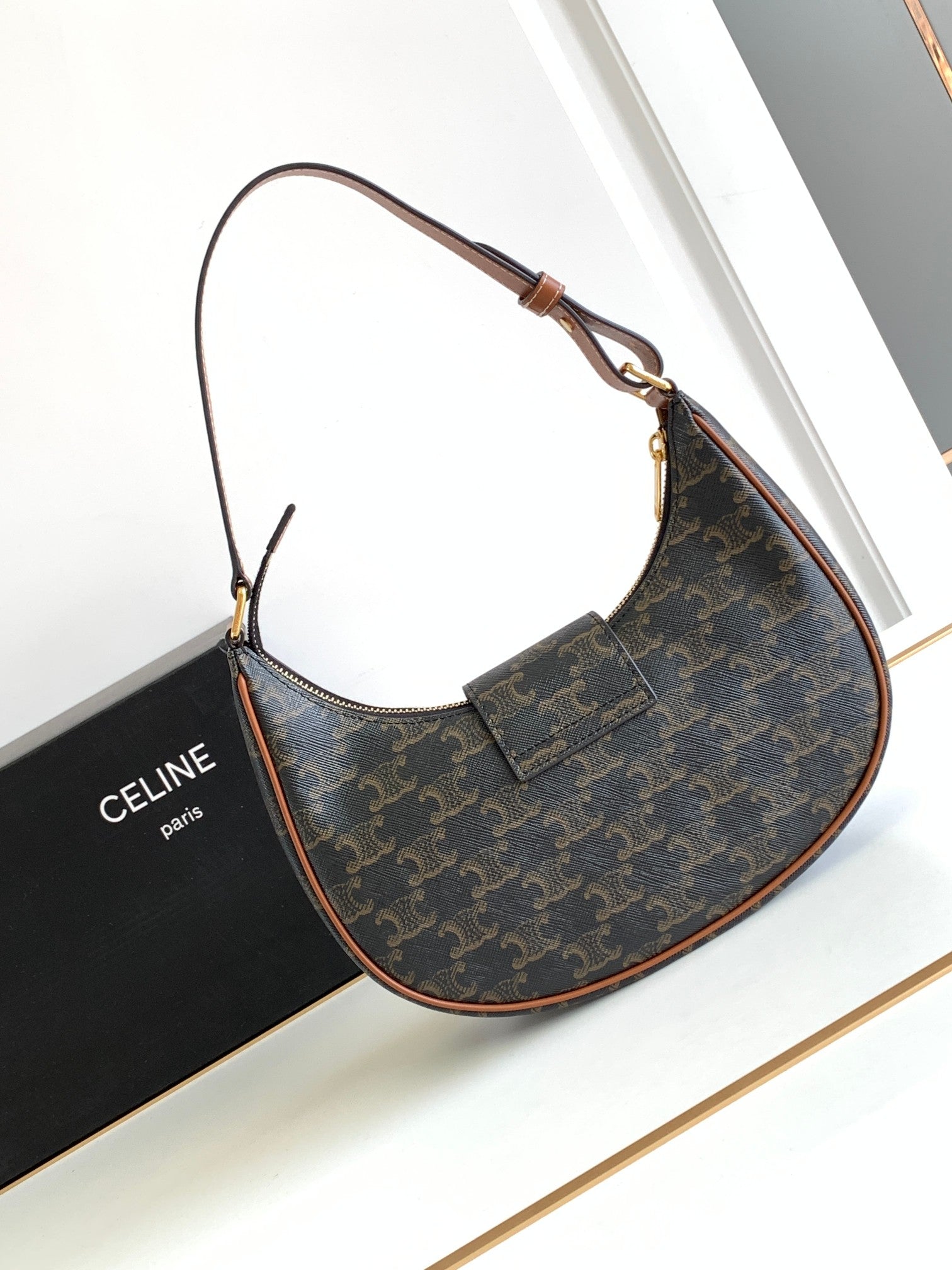 Calfskin Triomphe Shoulder Bag